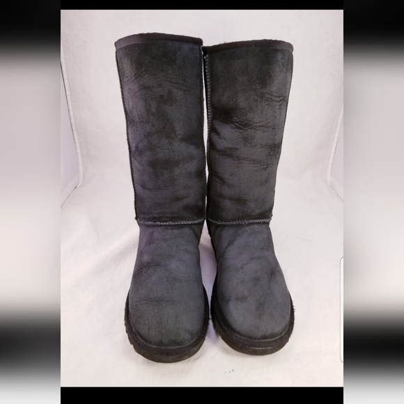 UGG AUSTRALIA 5815 CLASSIC TALL BOOTS BLACK SUEDE WOMEN SIZE 37/6 - Picture 3 of 10